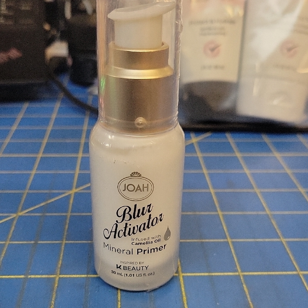 KISS JOAH Blur Activator Mineral Primer  30ml New Sealed Pump Bottle